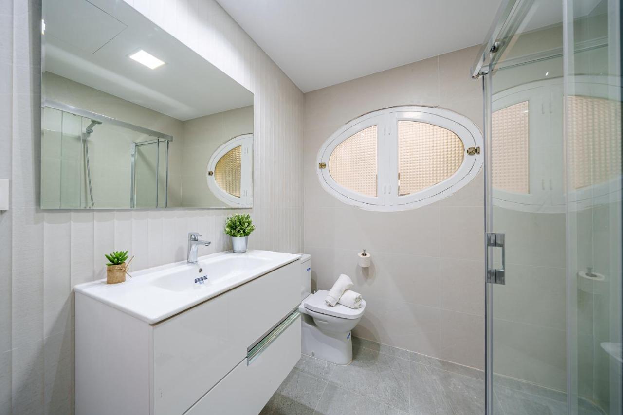 Malaga Cultural Experience Apartment Exterior photo