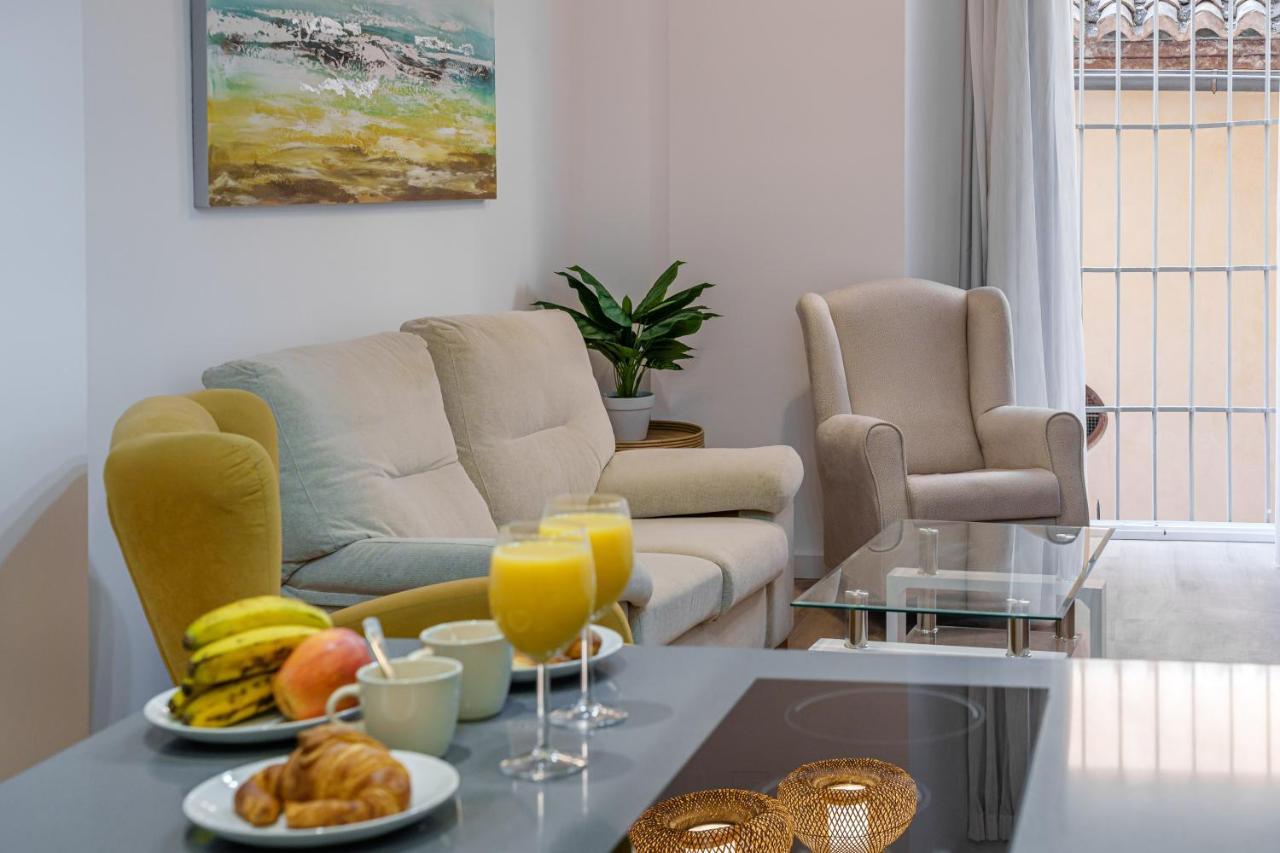 Malaga Cultural Experience Apartment Exterior photo